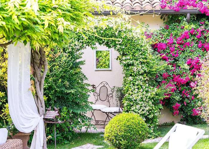 Casina Le Conserve 4*