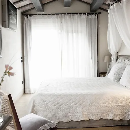 بيت ضيافة Casina Le Conserve تْشيزيناتيكو