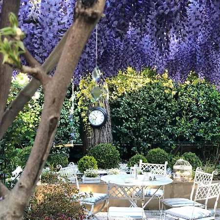 Casina Le Conserve بيت ضيافة تْشيزيناتيكو