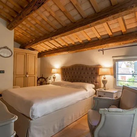 Casina Le Conserve 4*