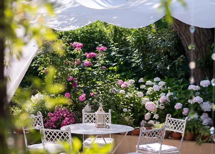 بيت ضيافة Casina Le Conserve 4*